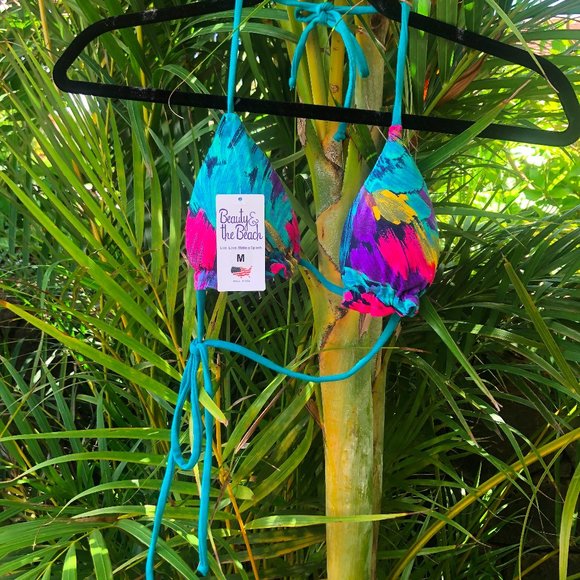 NWT Triangle Bikini Top - Picture 2 of 3